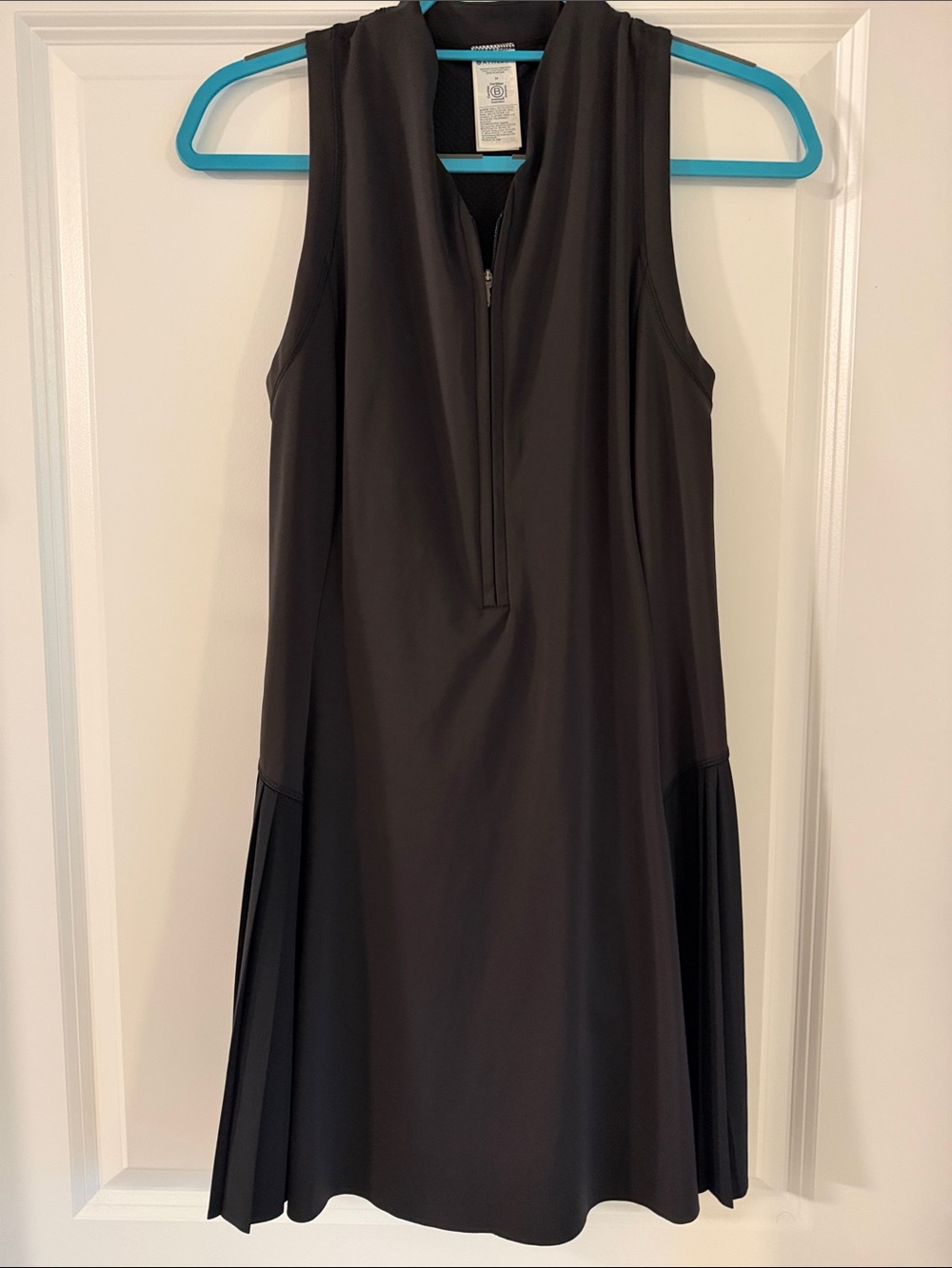 Sleeveless Black Zip-Front Dress